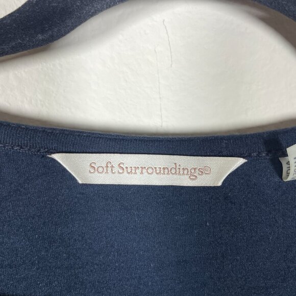 Soft Surroundings Desert Mirage Tunic Women’s M Embroidered Navy Floral Top! - Picture 3 of 4